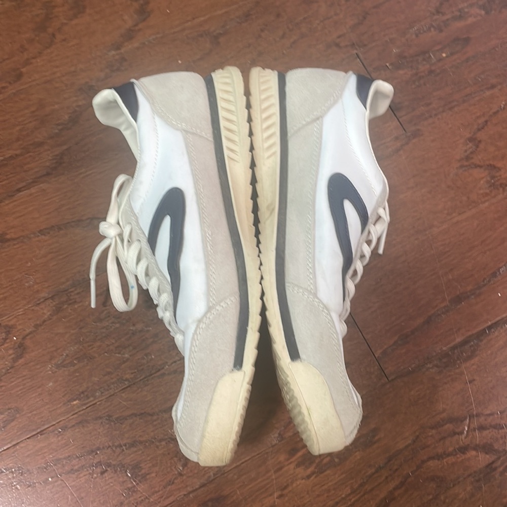 Tretorn size 6.5 - Picture 2 of 5